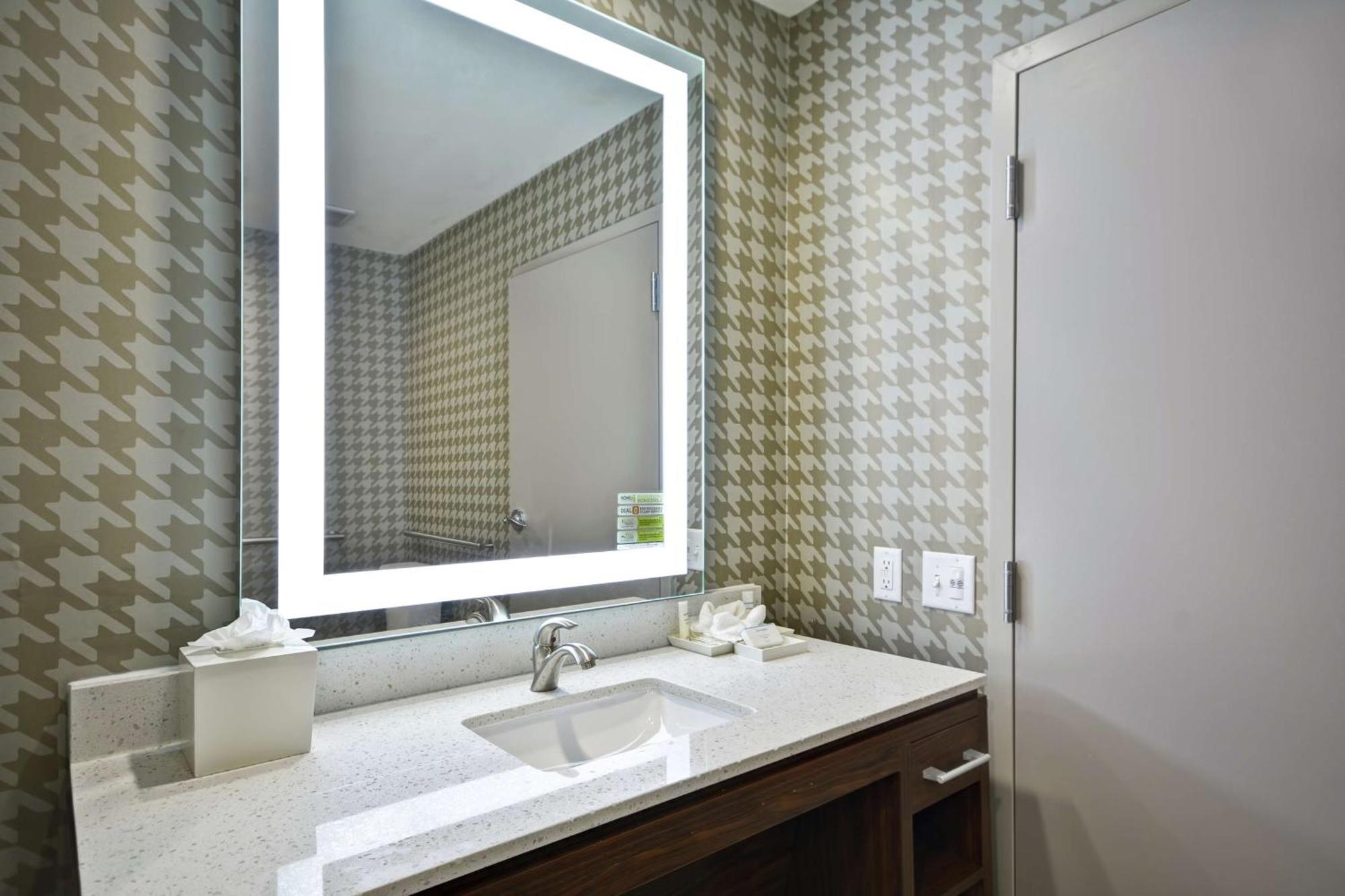 Home2 Suites By Hilton Texas City Houston Eksteriør billede
